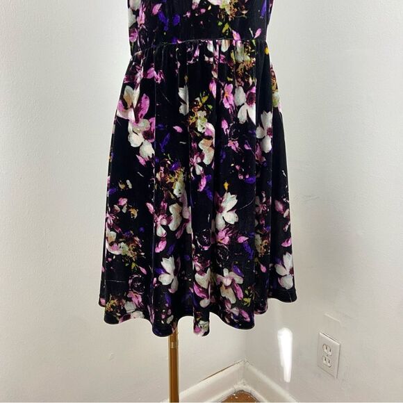 Hot Topic Black Velvet Asian Floral Print Dress Dark Fairy Punk Goth Y2K Grunge - Picture 8 of 10